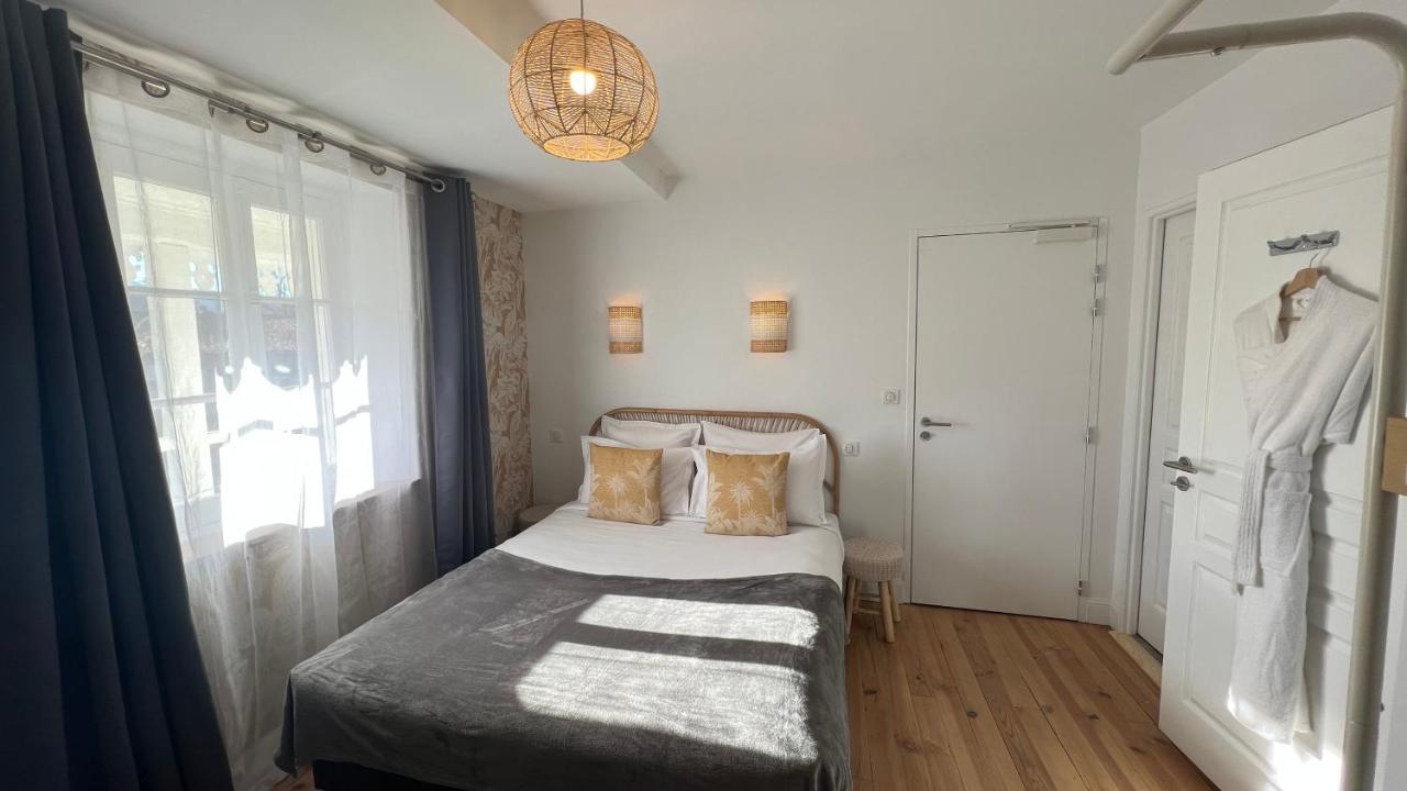 Jardin Bleu - Chambres D'Hotes Saint-Girons (Ariege) Exterior foto